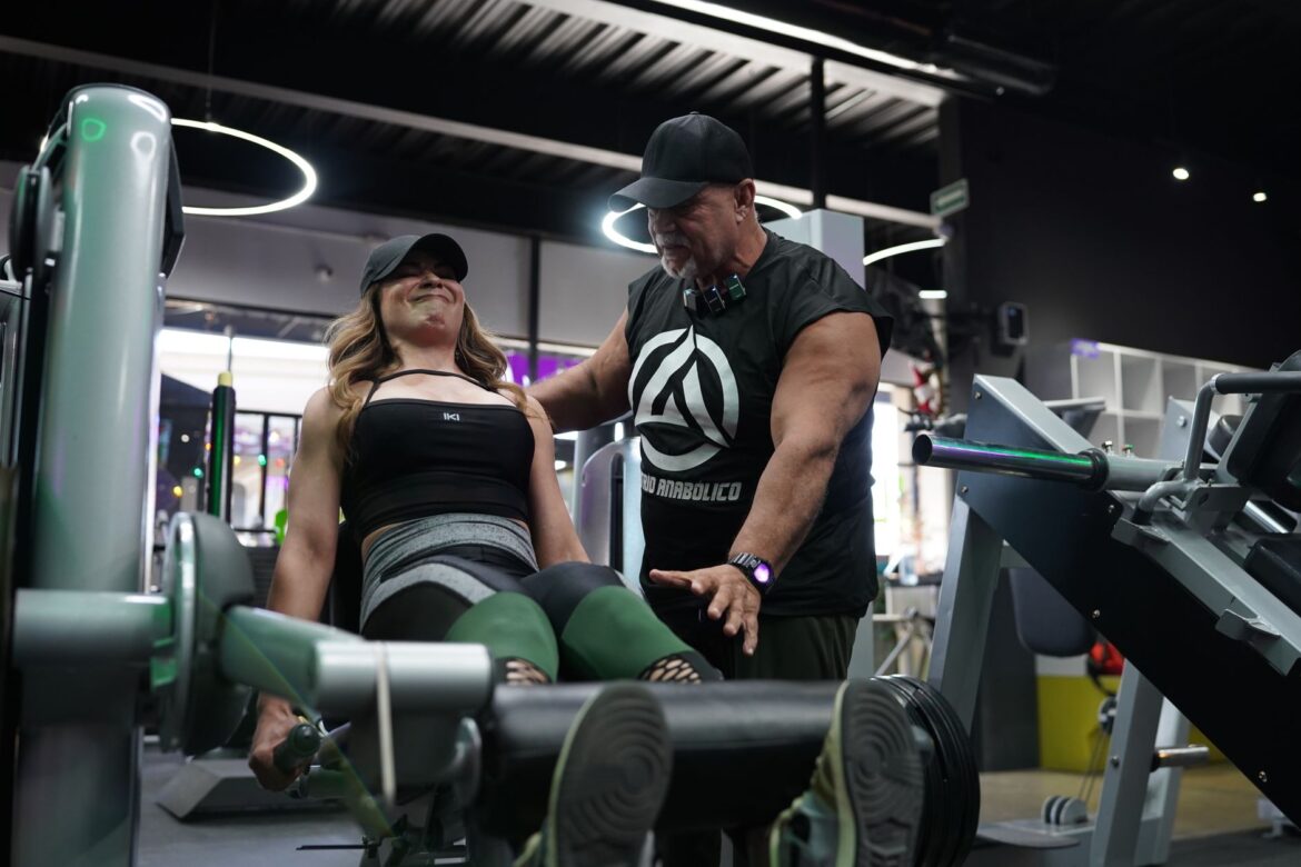 Cena osobistego trenera fitness — realne stawki, pakiety i ukryte koszty - ilustracja artykulu